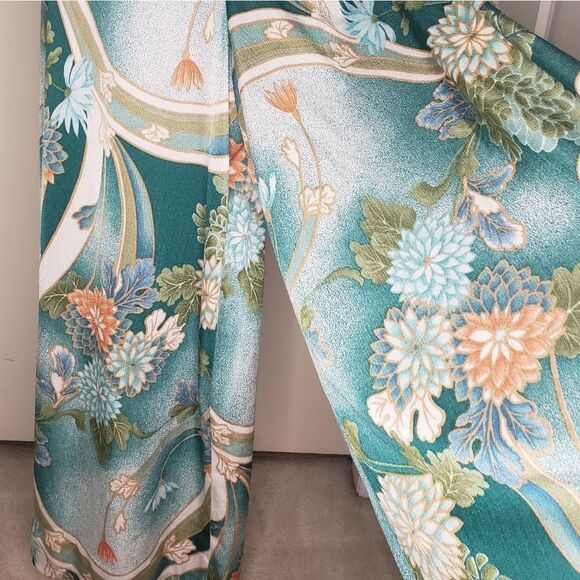 70s Hawaiian halter palazzo jumpsuit - Picture 3 of 10